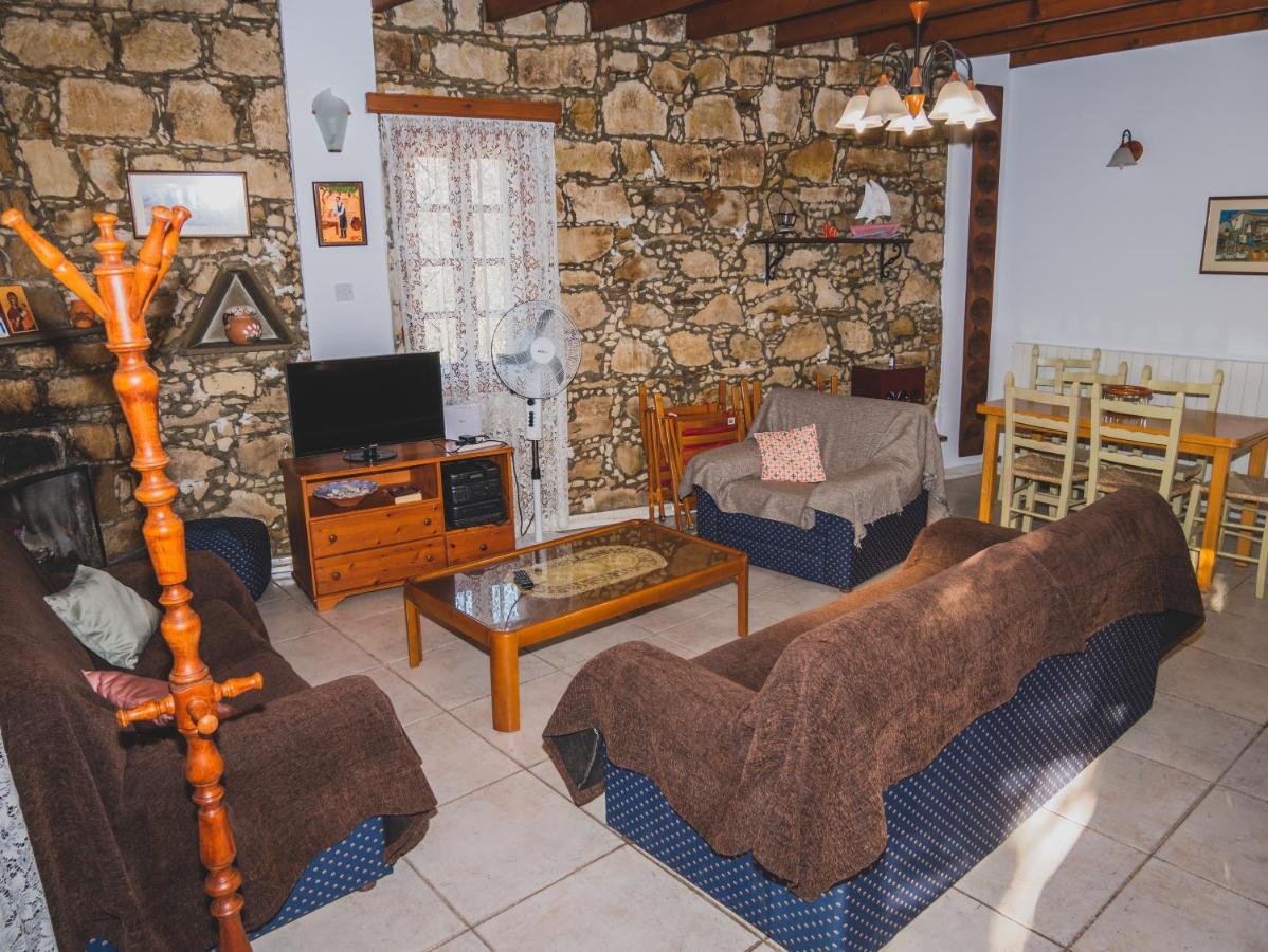 Revecca House Villa Agios Mamas Exteriör bild